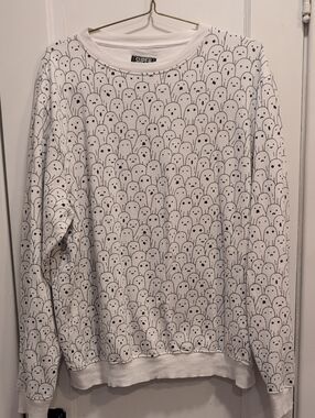 Cute White Ghost Graphic Crewneck Sweatshirt